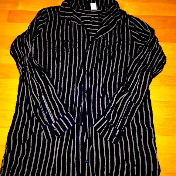 H&M blue striped tunic top with buttons - Picture 1 of 3
